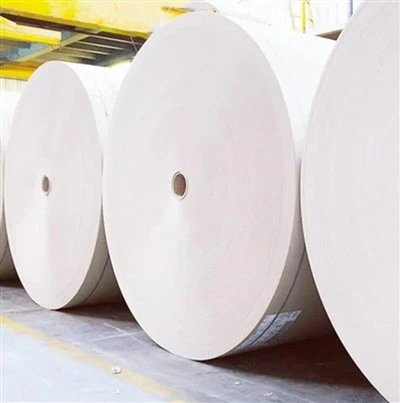 Uso de papel revestido PLA para copos